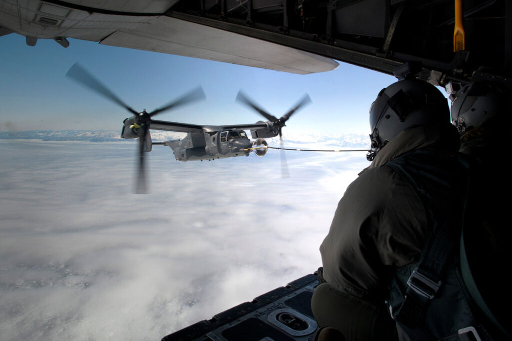 چرا V - ۲۲ Osprey یک تله مرگ است؟ 19 UH-60 Black Hawk