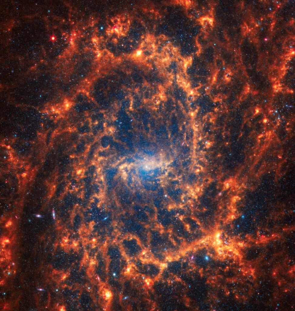 کهکشان مارپیچی NGC 2835