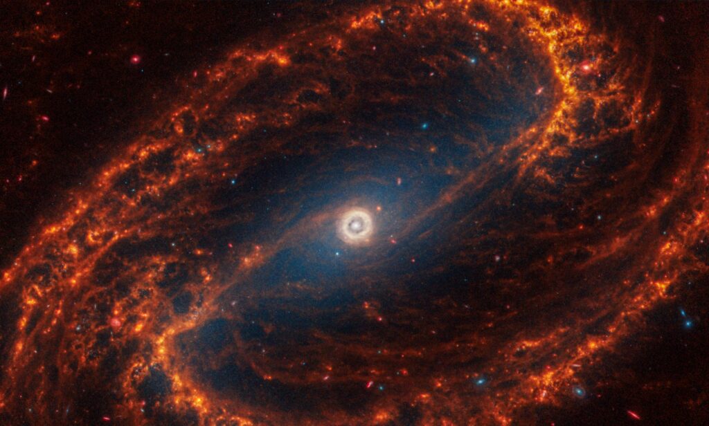 کهکشان مارپیچی NGC 1300