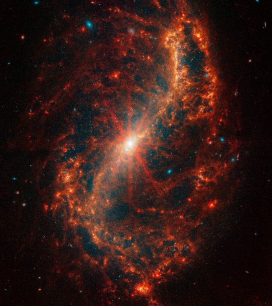 کهکشان مارپیچی NGC 7496