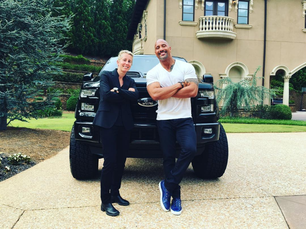 1711901309 445 کلکسیون اعجاب‌ انگیز خودروهای راک به رنگ صبح