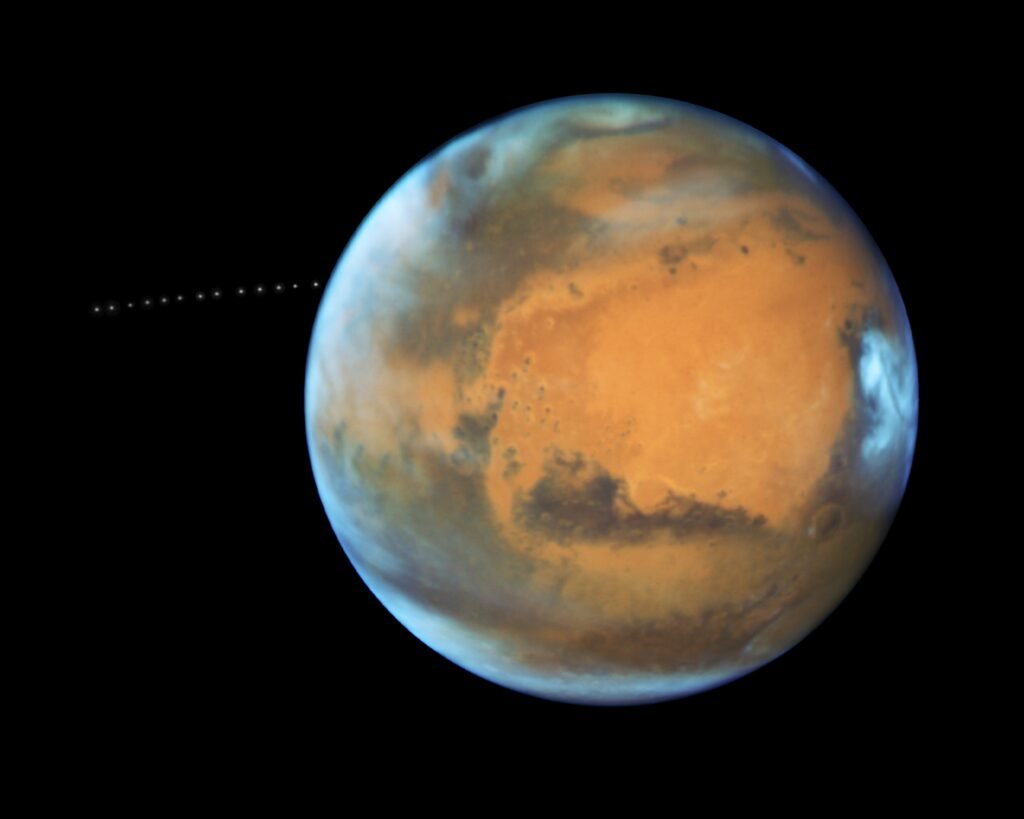 فوبوس، قمری بر فراز مریخ
