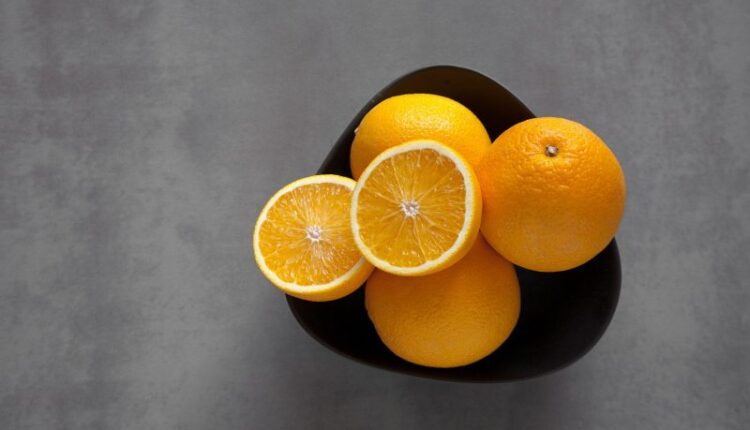 با مصرف این ۱۱ غذا، با عینک خداحافظی کنید!_به رنگ صبح 30 1723644706 811 با مصرف این ۱۱ غذا، با عینک خداحافظی کنید به رنگ