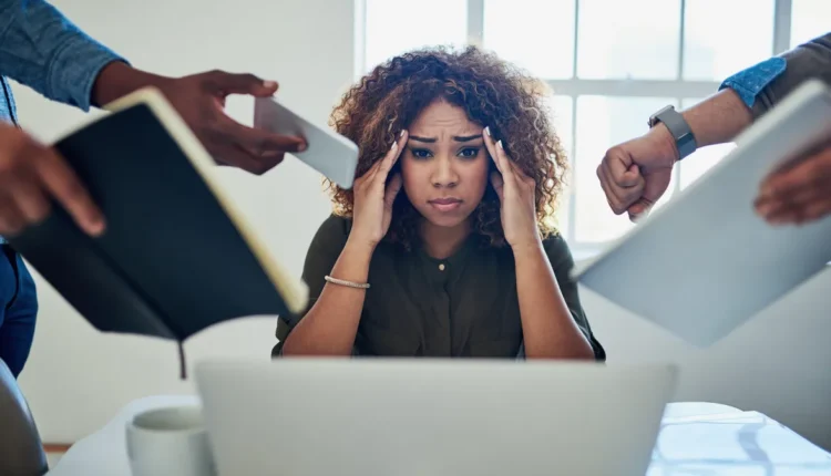 فرسودگی شغلی در تابستان؛ دلایل، راهکارها و پیشگیری_به رنگ صبح 9 فرسودگی شغلی در تابستان؛ دلایل، راهکارها و پیشگیری به رنگ صبح.webp