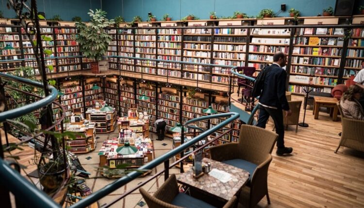 ۲۷ ایده شغل دوم + دو پیشنهاد پول‌ساز برای در آمد بیشتر