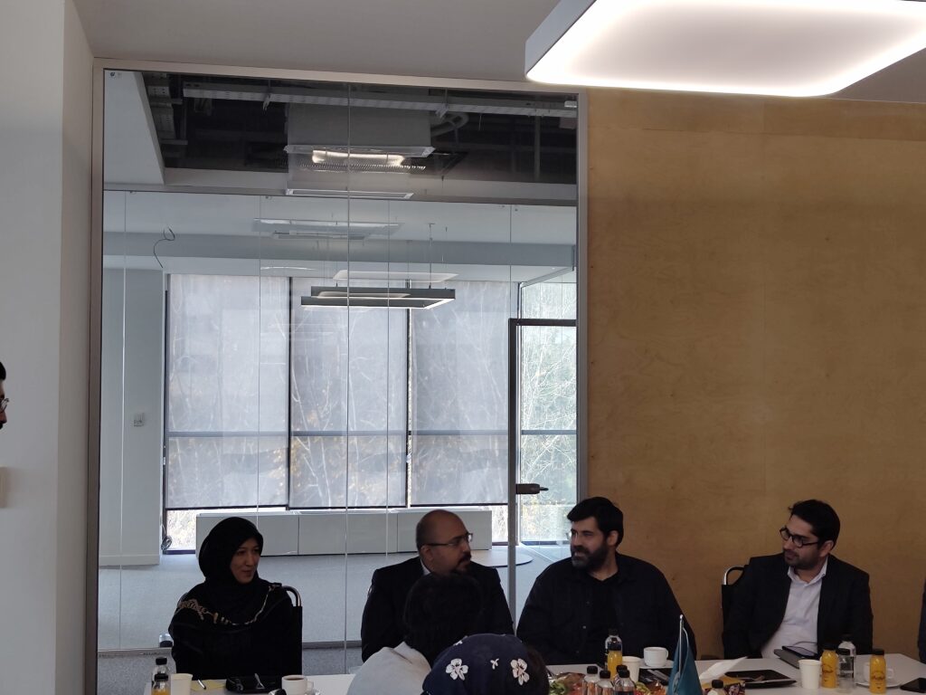 رویداد هکاتون هوش مصنوعی در محتوای کاربر محور توسط پیندو و هاب برگزار می‌شود