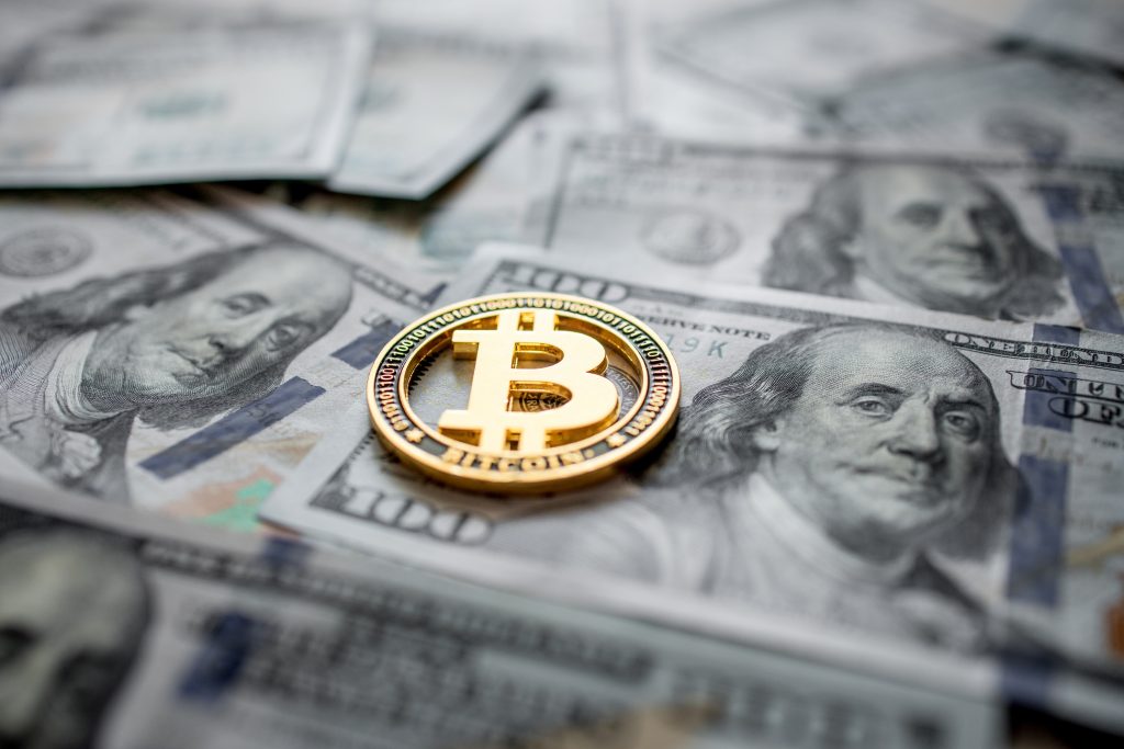 بیت کوین بخریم یا نخریم؟ ( ۵ علت خرید و ۵ علت نخریدن بیت کوین)_به رنگ صبح 6 بیت کوین بخریم یا نخریم؟ ۵ علت خرید و