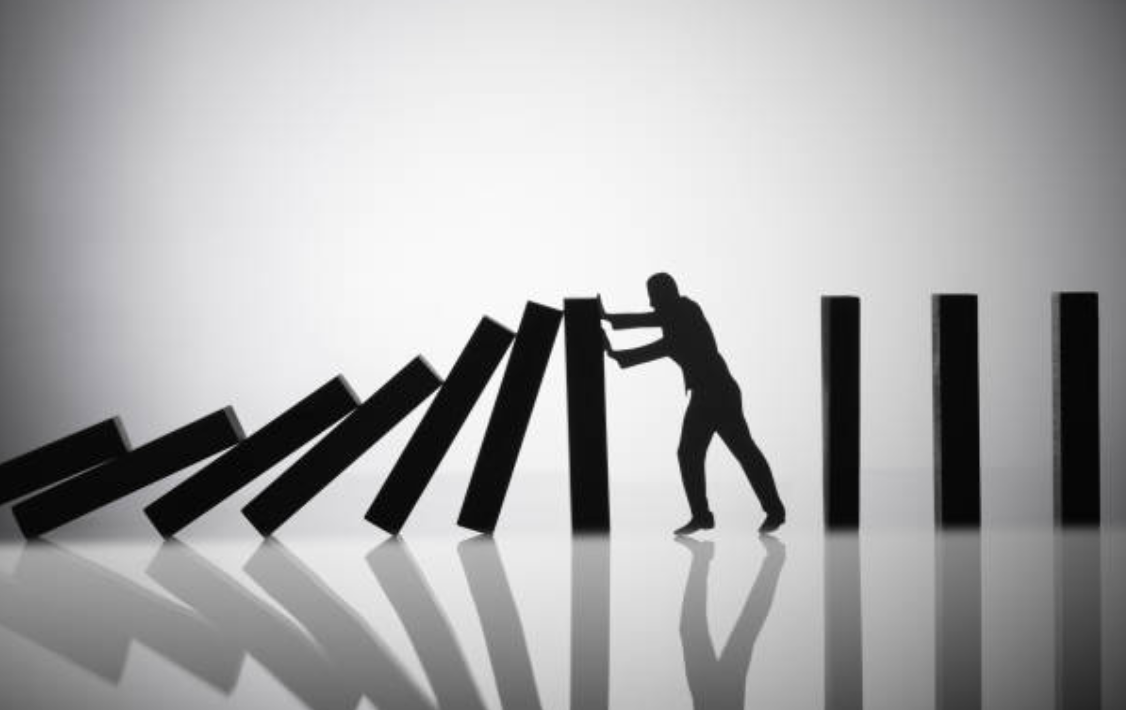 ۴ راه برای رهبری در زمان بحران به رنگ صبح.webp