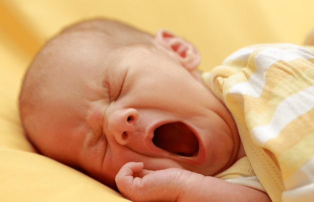 دلایل گریه کردن ۱۰ علت گریه کردن و اشک ریختن به