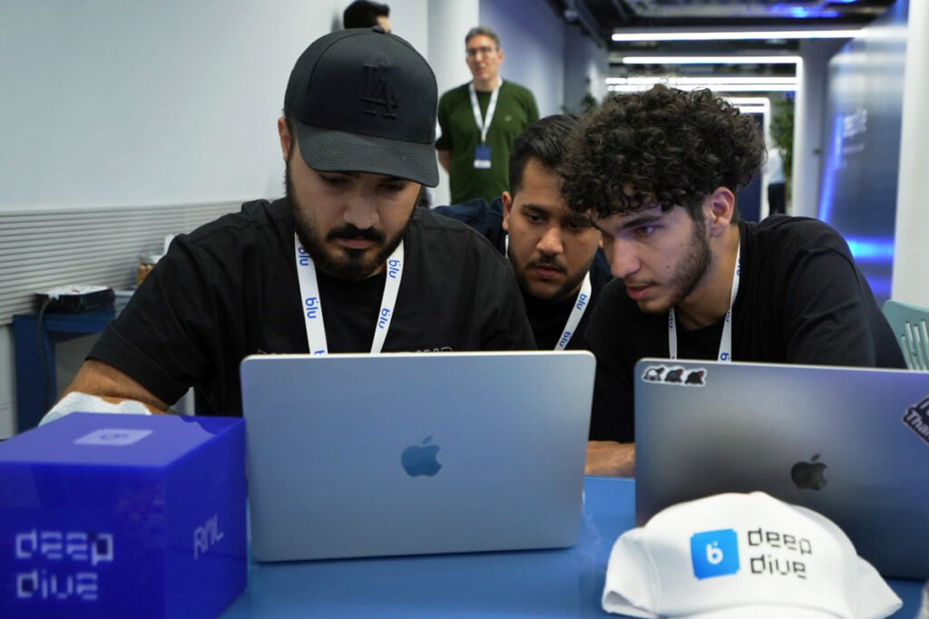 1749743569 321 اتفاقات باگ بانتی بلوبانک به رنگ صبح