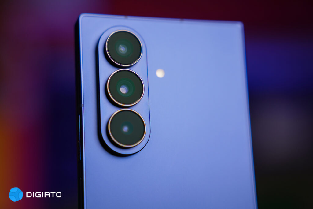 1753067664 604 بازدید گوشی سامسونگ گلکسی فولد ۷ یک تاشوی قابل دفاع به