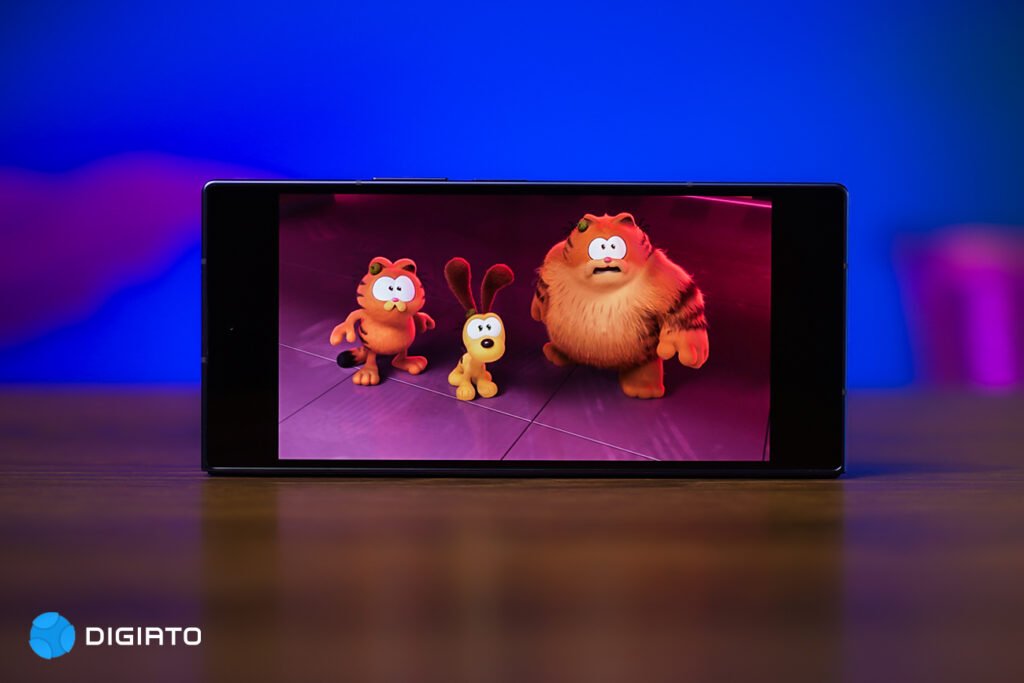 1753067665 375 بازدید گوشی سامسونگ گلکسی فولد ۷ یک تاشوی قابل دفاع به