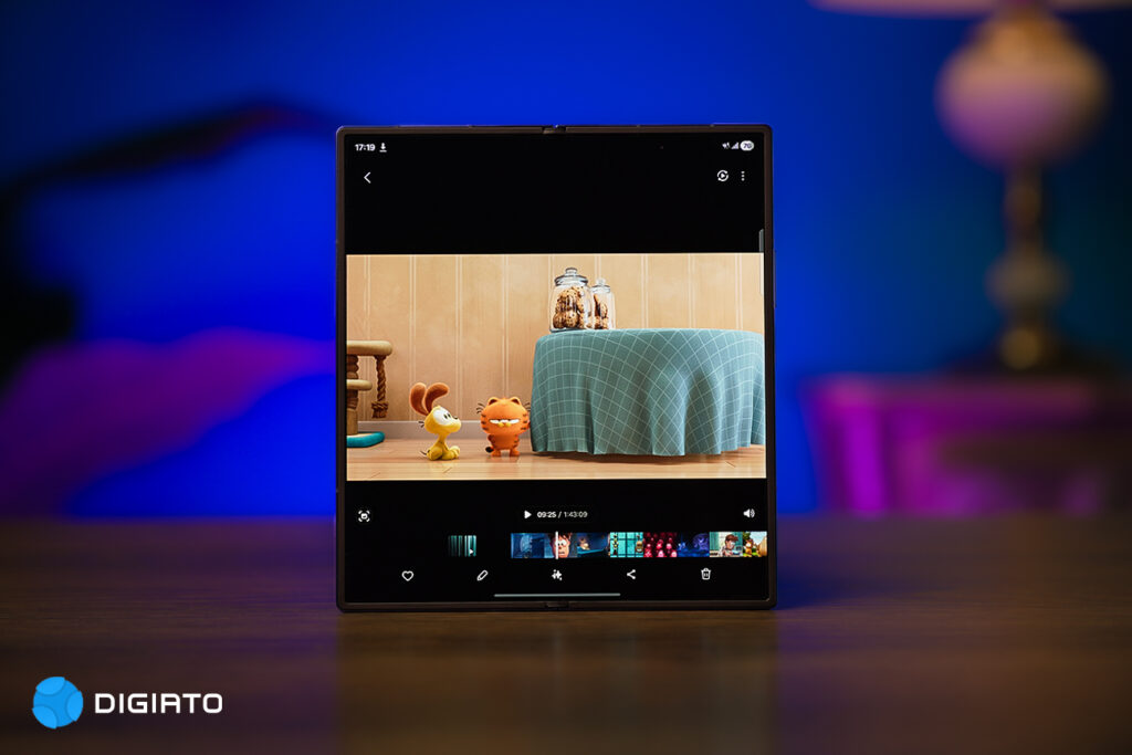 1753067666 160 بازدید گوشی سامسونگ گلکسی فولد ۷ یک تاشوی قابل دفاع به