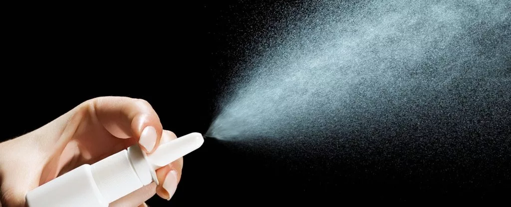 اسپری بینی آزلستین توانسته موارد ابتلا به COVID-19 را دو سوم افت دهد_به رنگ صبح 10 اسپری آزلستین