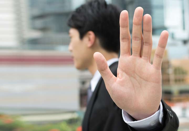 ۱۱ راه تحکیم قوت نه گفتن: چطور نه گفتن را یاد بگیریم؟_به رنگ صبح 14 قدرت نه گفتن - بدانید که نمی توان همه را راضی نگه داشت.