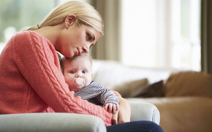 همه چیز درمورد افسردگی بعد از زایمان: از علت تا درمان_به رنگ صبح 12 در واقع پس از زایمان سه نوع افسردگی متفاوت وجود دارد - افسردگی پس از زایمان