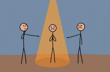 تاثییر اسپات لایت چیست و چرا دیگران آنقدر که فکر میکنید به شما دقت نمیکنند؟_به رنگ صبح 8 اثر اسپات لایت چیست و چرا دیگران آنقدر که فکر میکنید به شما توجه نمیکنند؟